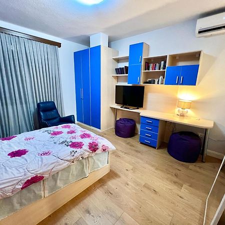 City Center Apartment Тирана Экстерьер фото