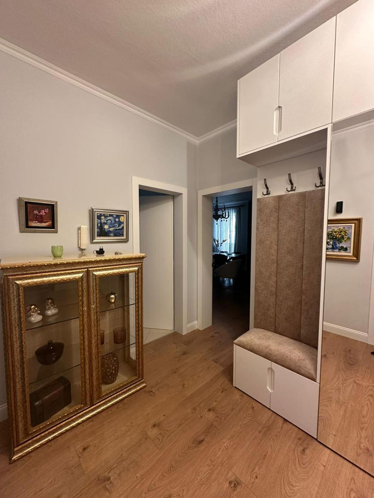 City Center Apartment Тирана Экстерьер фото